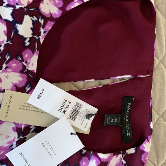 Banana Republic size Medium. M. Purple burgundy tones. No sleeves. NWT - Picture 5 of 6